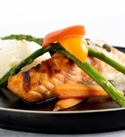 Jigaraki Baghcheh (Small Garden Restaurant)